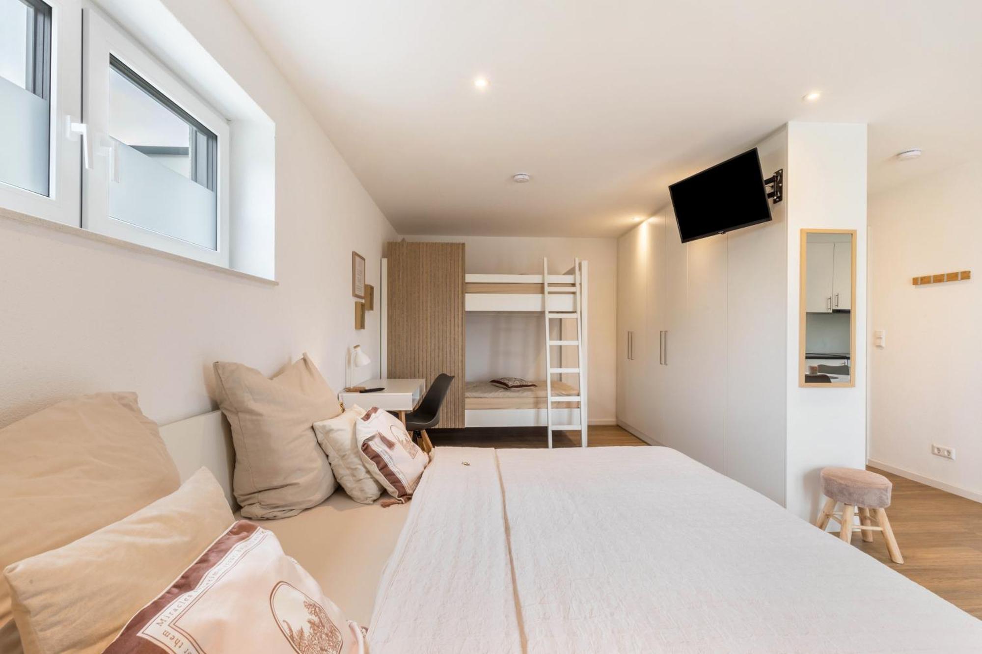 Studio 2 Parkside Apartments Günzburg Esterno foto