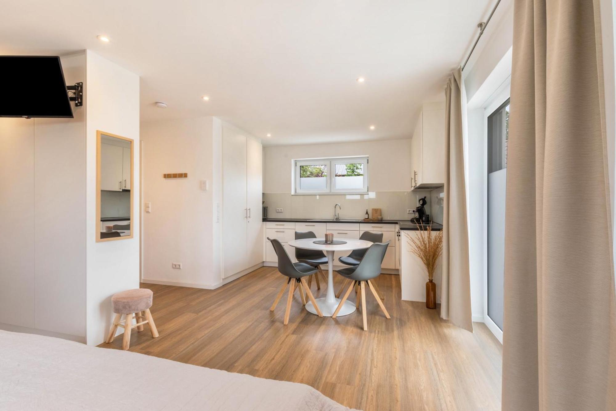 Studio 2 Parkside Apartments Günzburg Esterno foto
