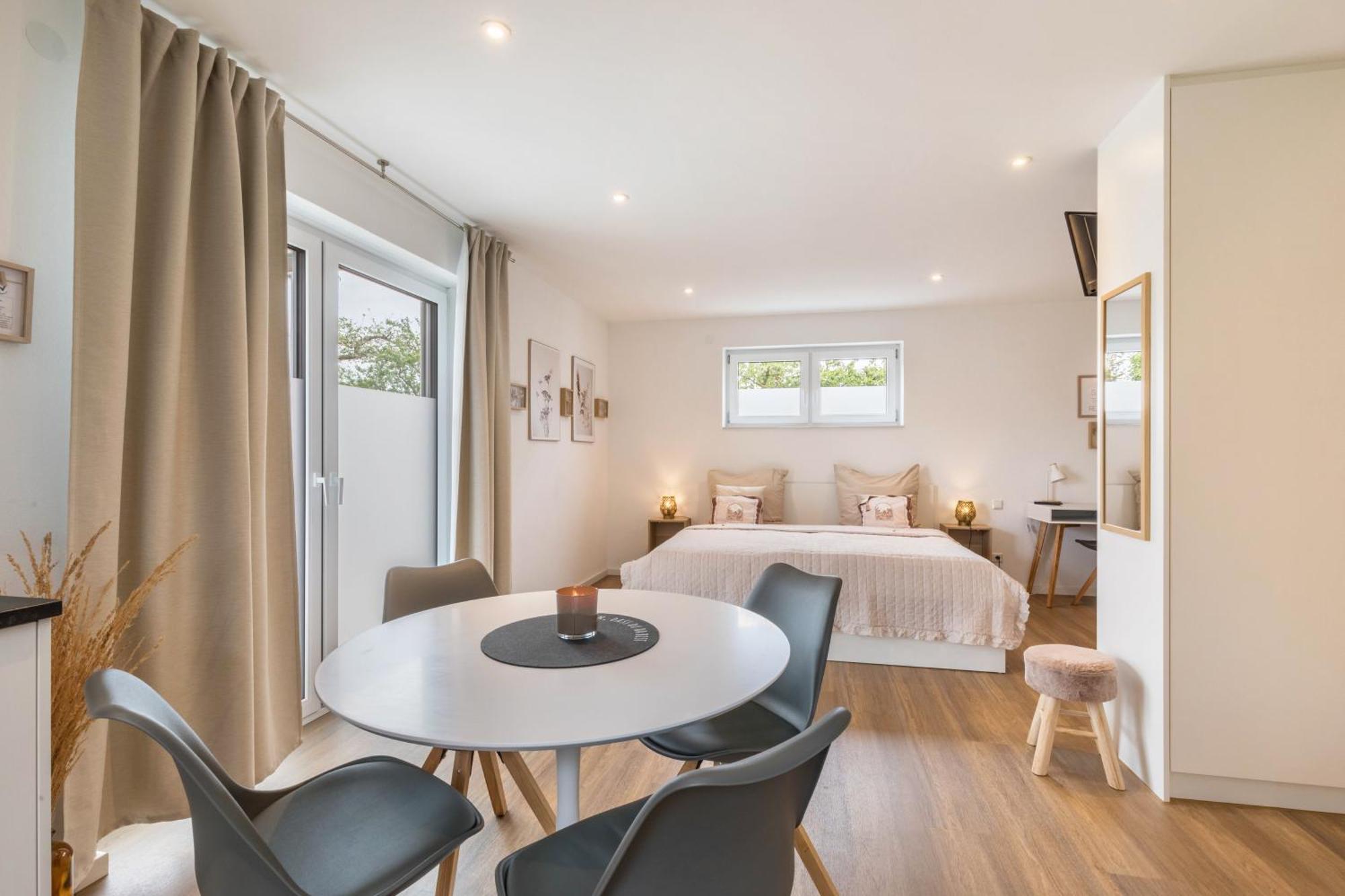 Studio 2 Parkside Apartments Günzburg Esterno foto